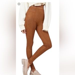 Spanx Petite High Waist Faux Suede Leggings Camel M/M (New without tags)